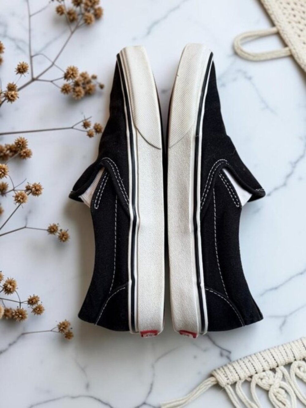 Vans Classic Slip-On Shoes Sneakers in Black Women's Size 7.5 Men's 6 - Picture 7 of 10